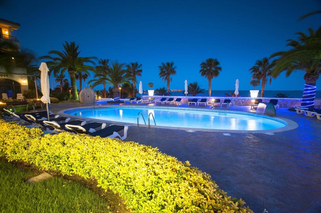 Guía de Los mejores hoteles de playa en España hotel miami mar 1024x682 1